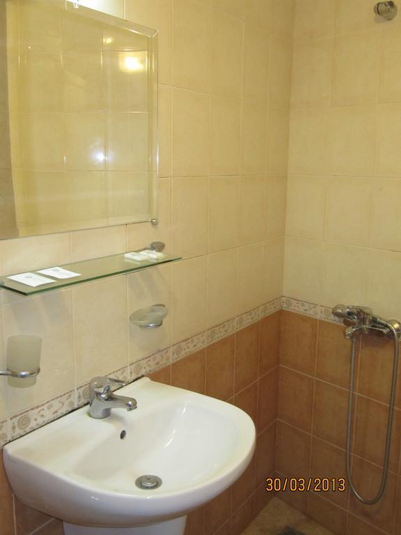 Central Family Hotel Haskovo Phòng bức ảnh