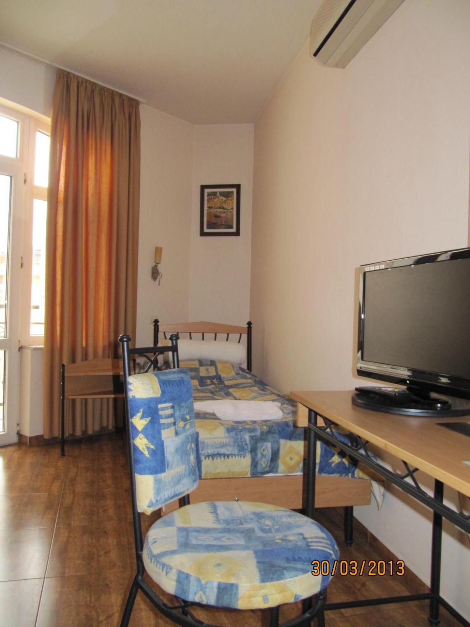 Central Family Hotel Haskovo Phòng bức ảnh