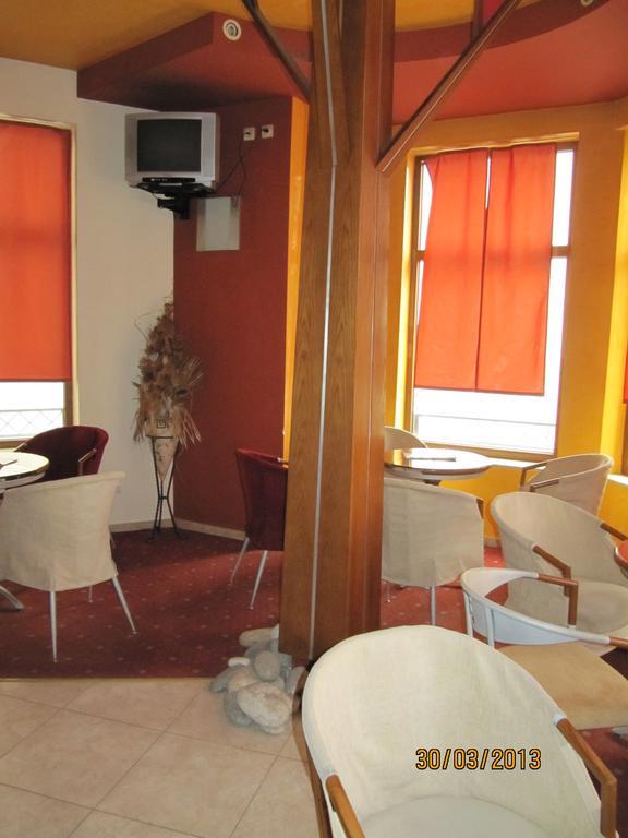 Central Family Hotel Haskovo Ngoại thất bức ảnh